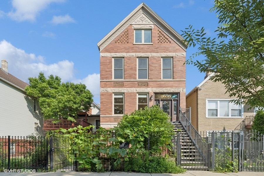 2930 N Gresham Avenue