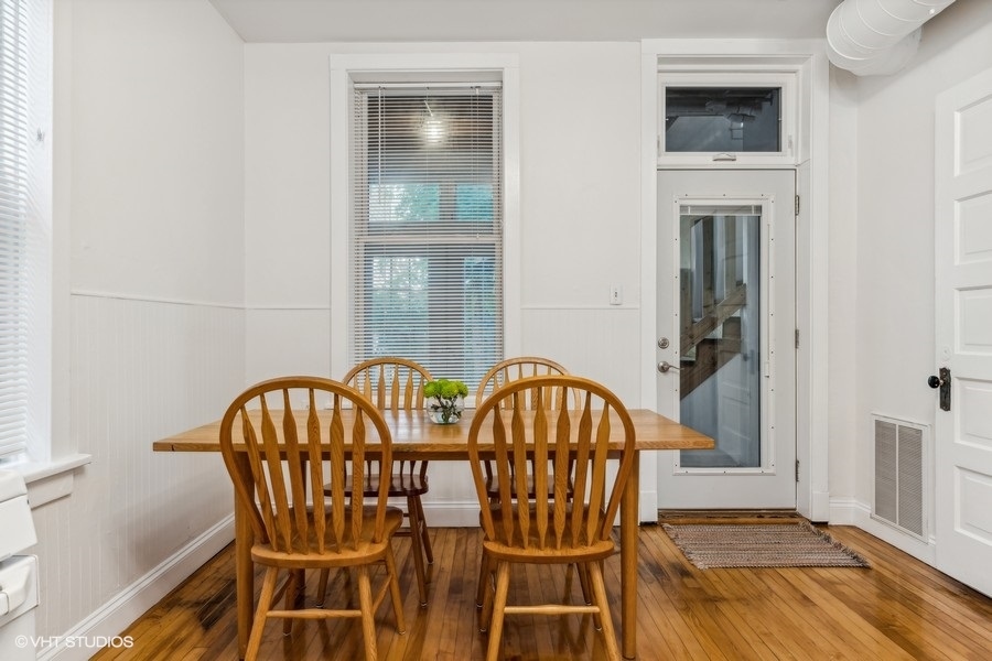 2930 N Gresham Avenue