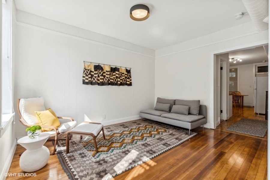 2930 N Gresham Avenue