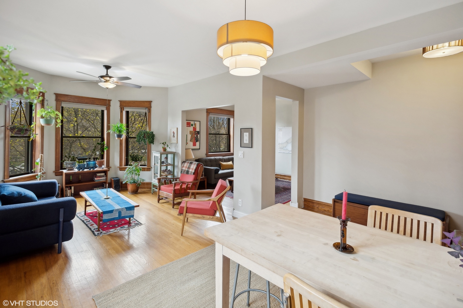 2331 N Kedzie Boulevard Unit: 2W