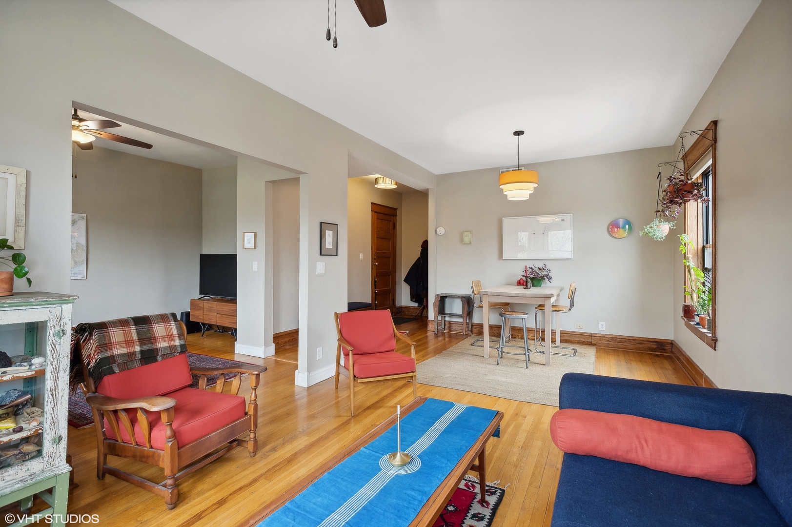 2331 N Kedzie Boulevard Unit: 2W
