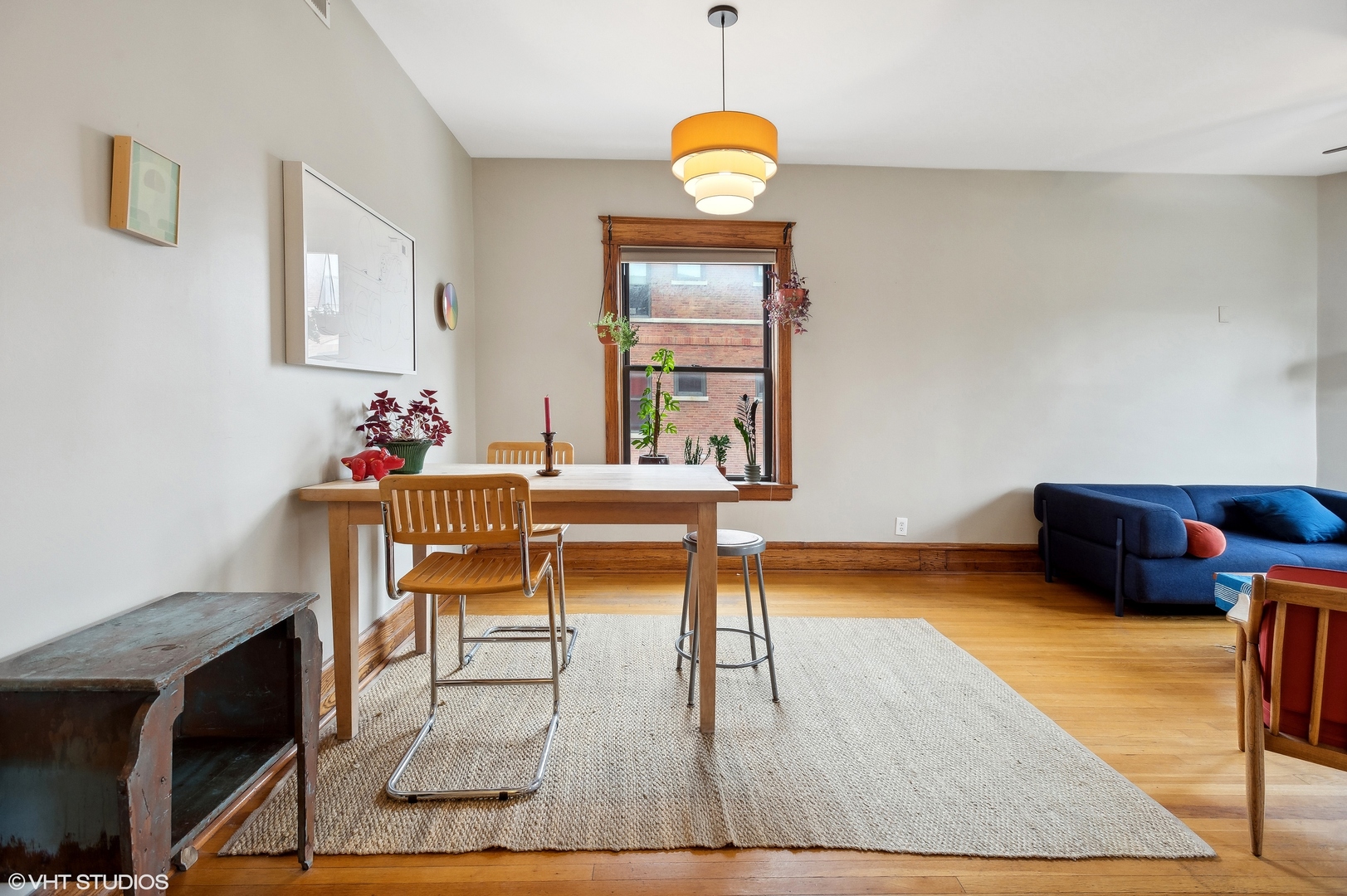 2331 N Kedzie Boulevard Unit: 2W