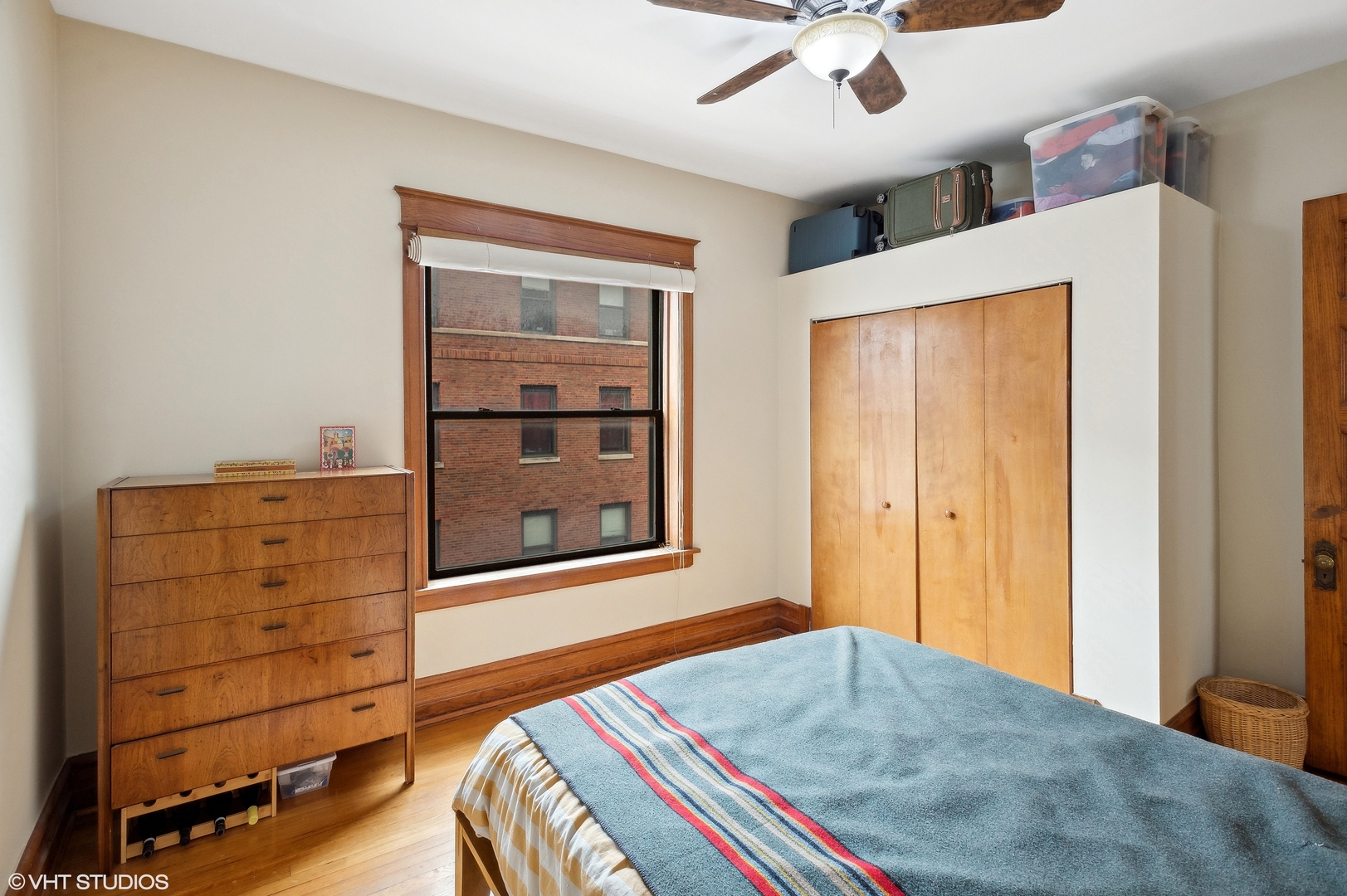2331 N Kedzie Boulevard Unit: 2W
