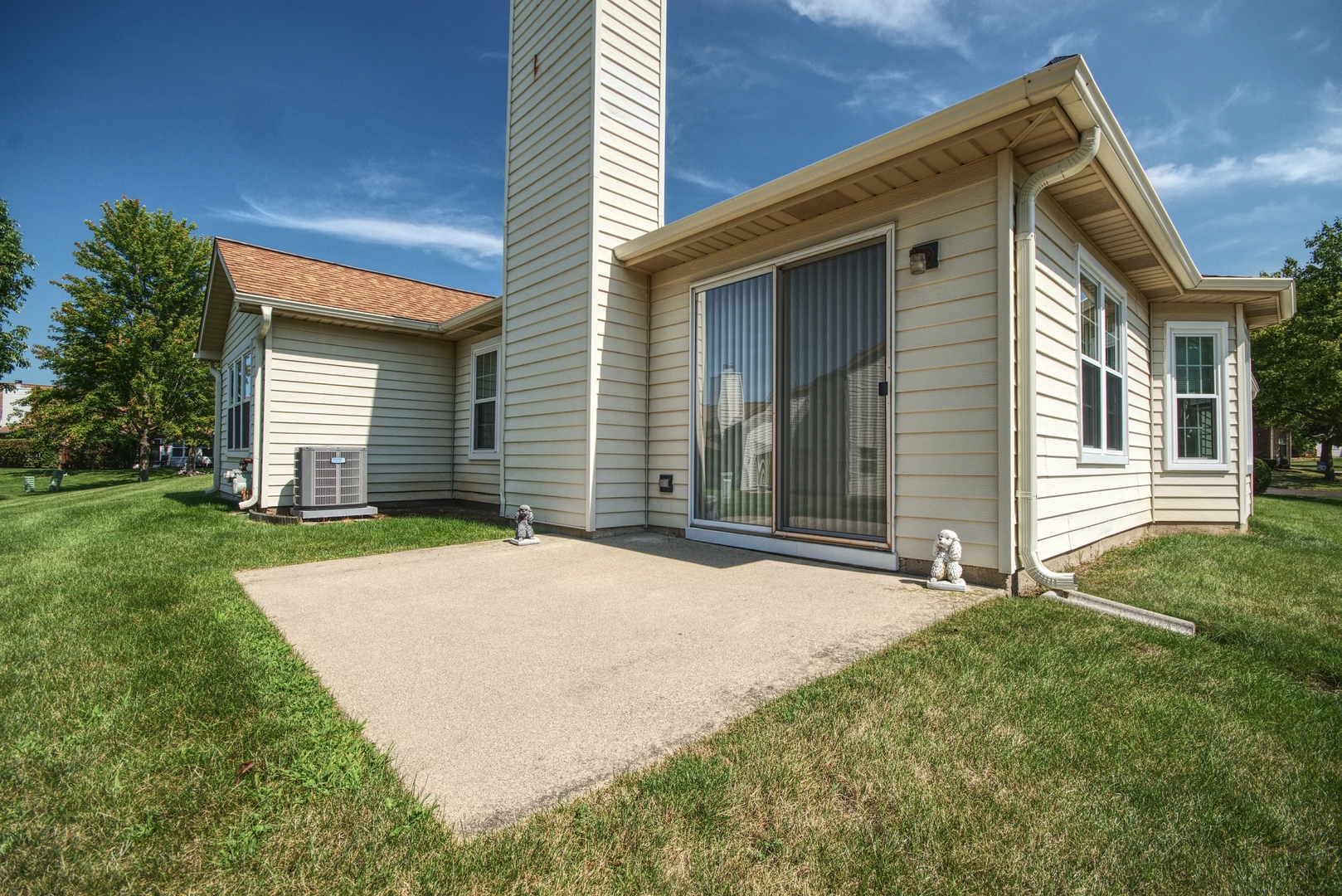 21320 W SILKTREE Circle