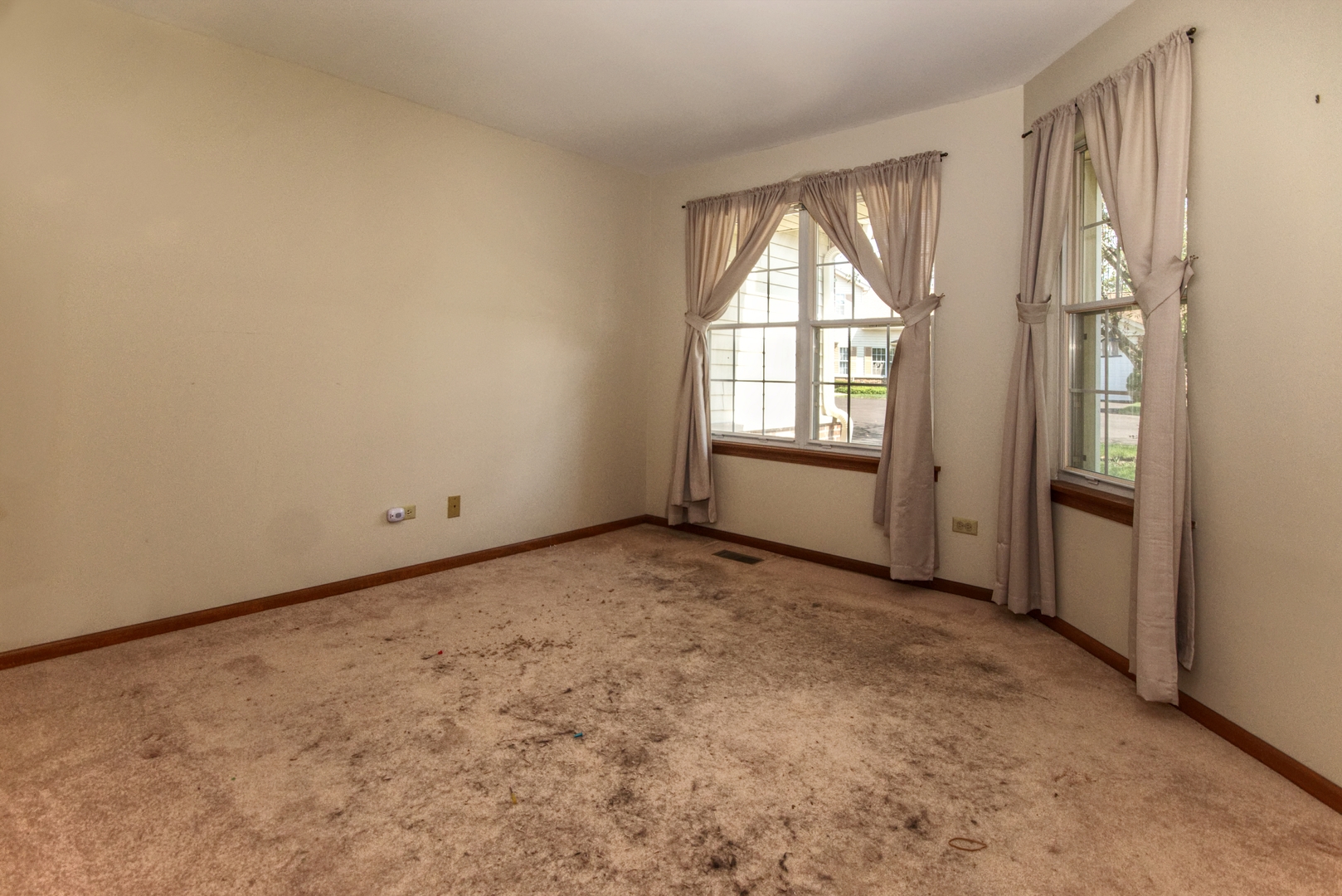 21320 W SILKTREE Circle