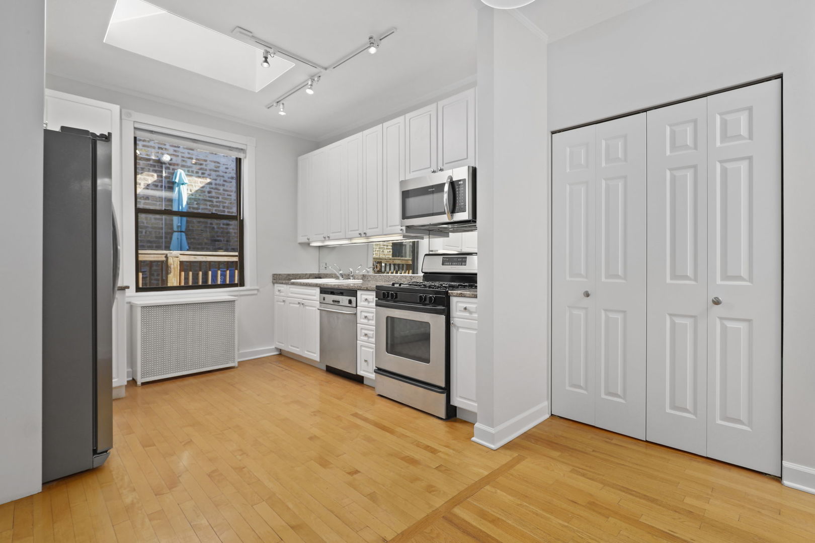 5924 N Paulina Street Unit: 3E