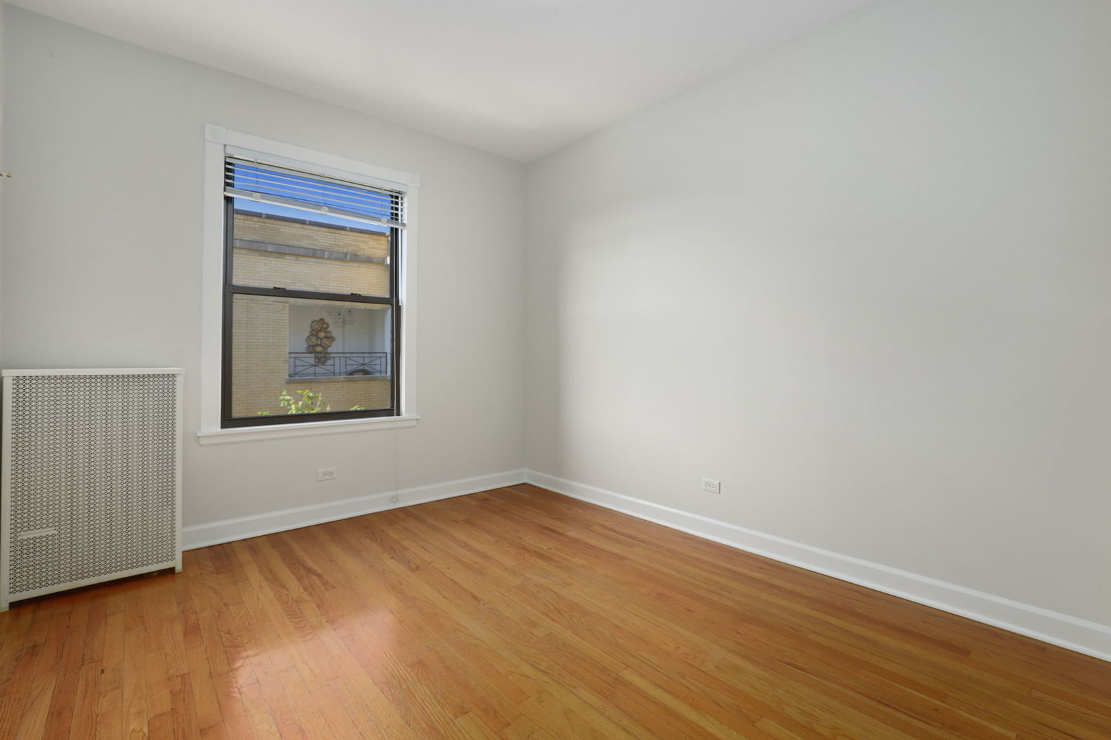 5924 N Paulina Street Unit: 3E