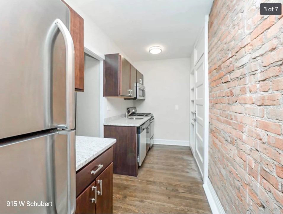 925 W Schubert Avenue Unit: 1C