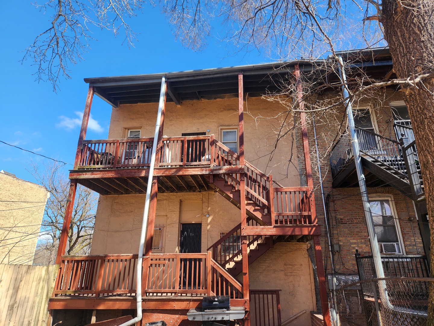 312 N Hamlin Avenue