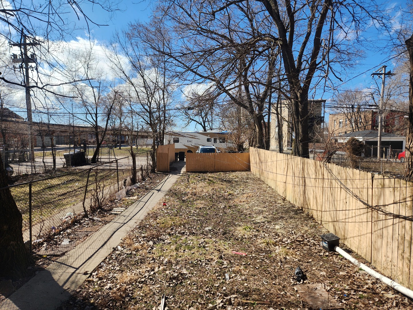 312 N Hamlin Avenue