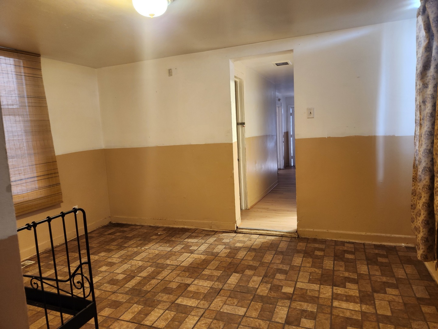 312 N Hamlin Avenue