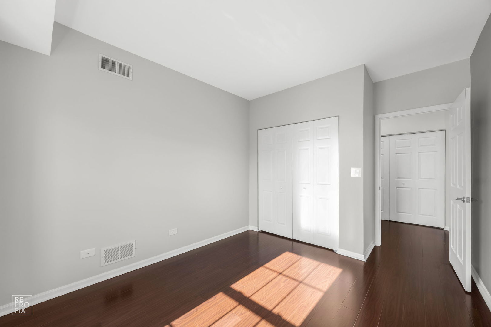 1135 Schneider Avenue Unit: 3B