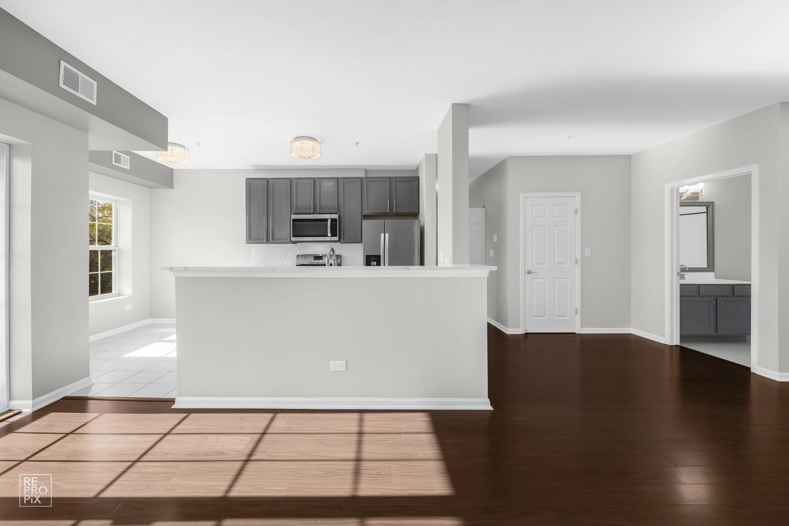 1135 Schneider Avenue Unit: 3B
