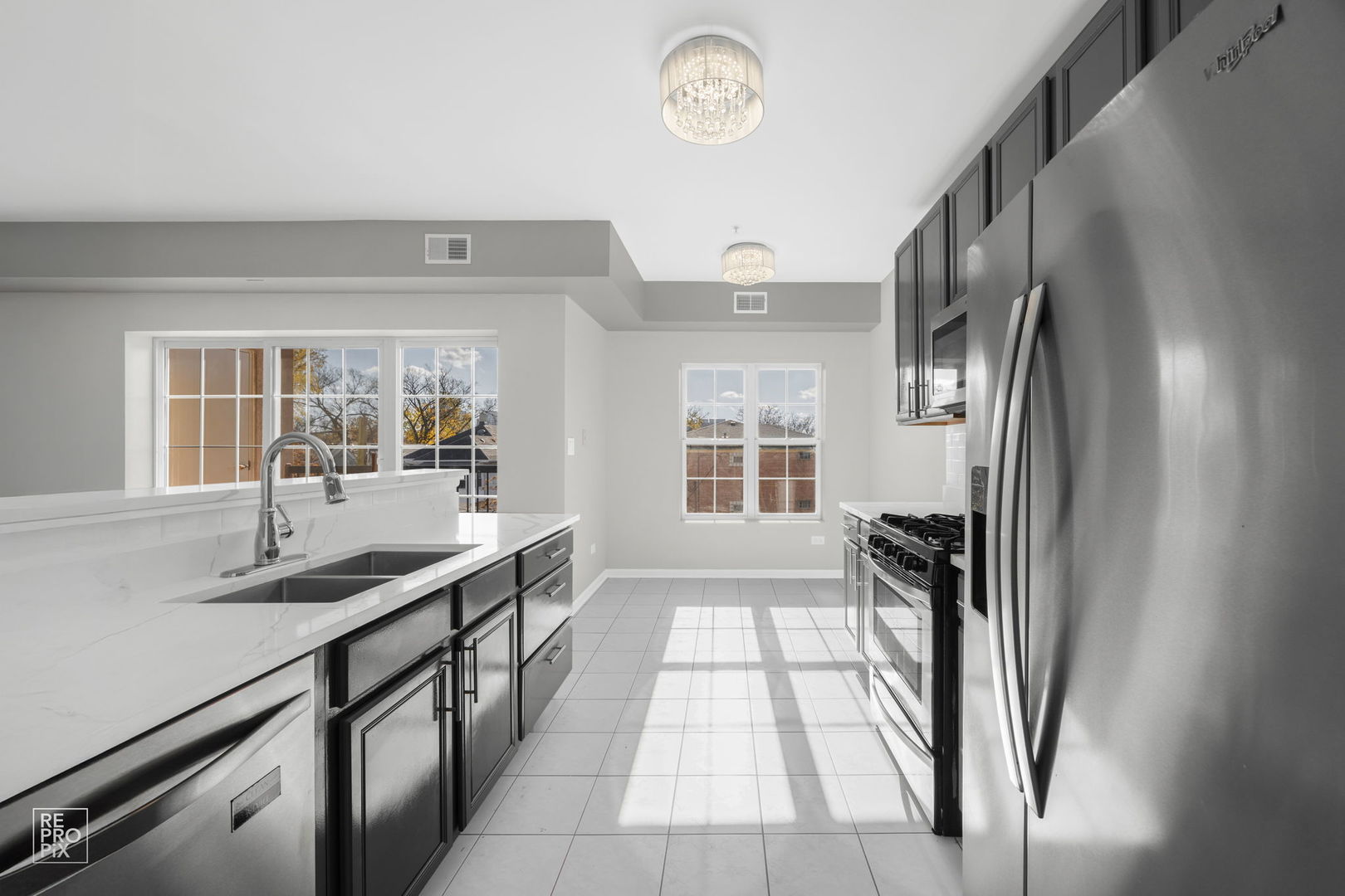 1135 Schneider Avenue Unit: 3B