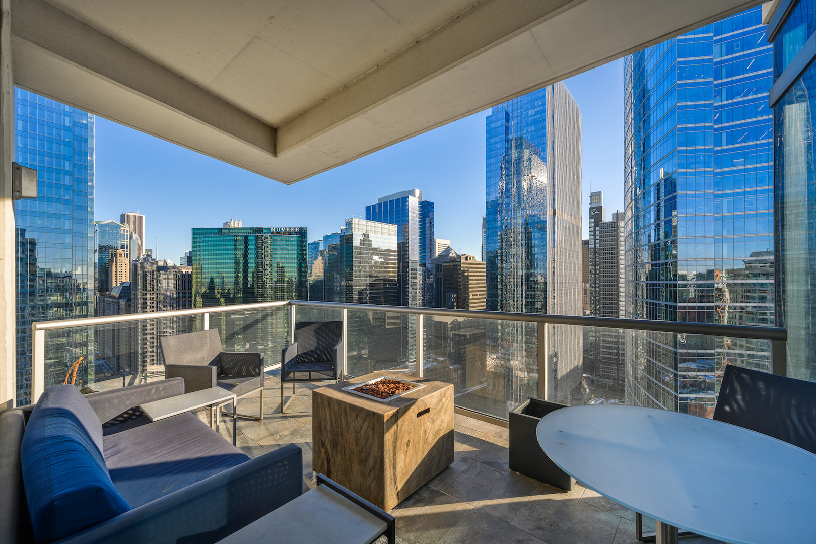 333 N Canal Street Unit: 3006