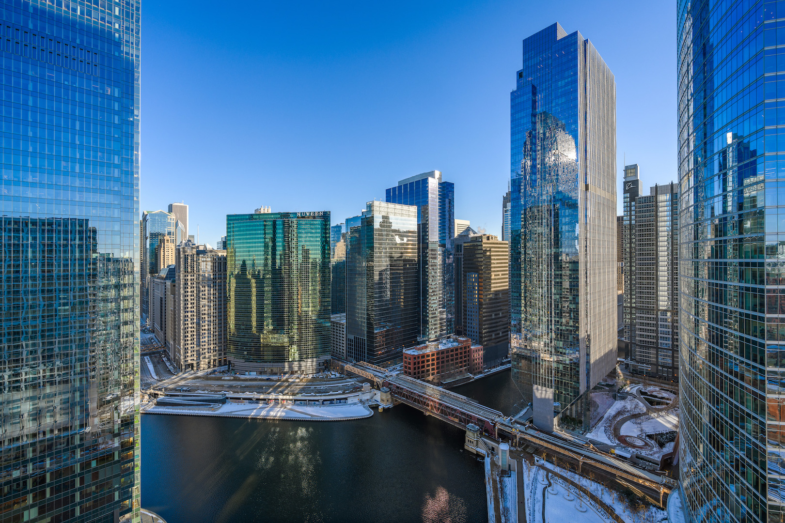 333 N Canal Street Unit: 3006