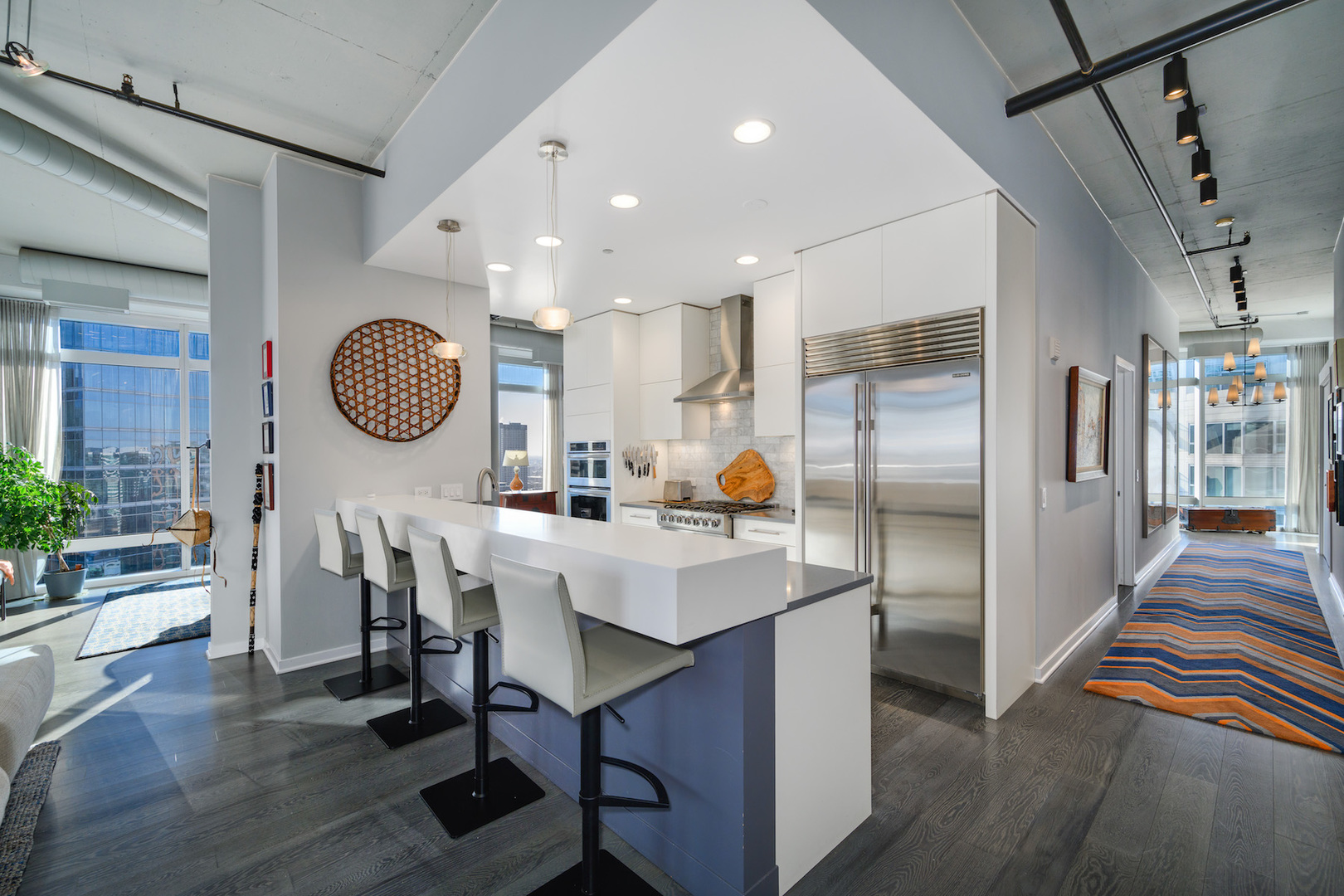 333 N Canal Street Unit: 3006