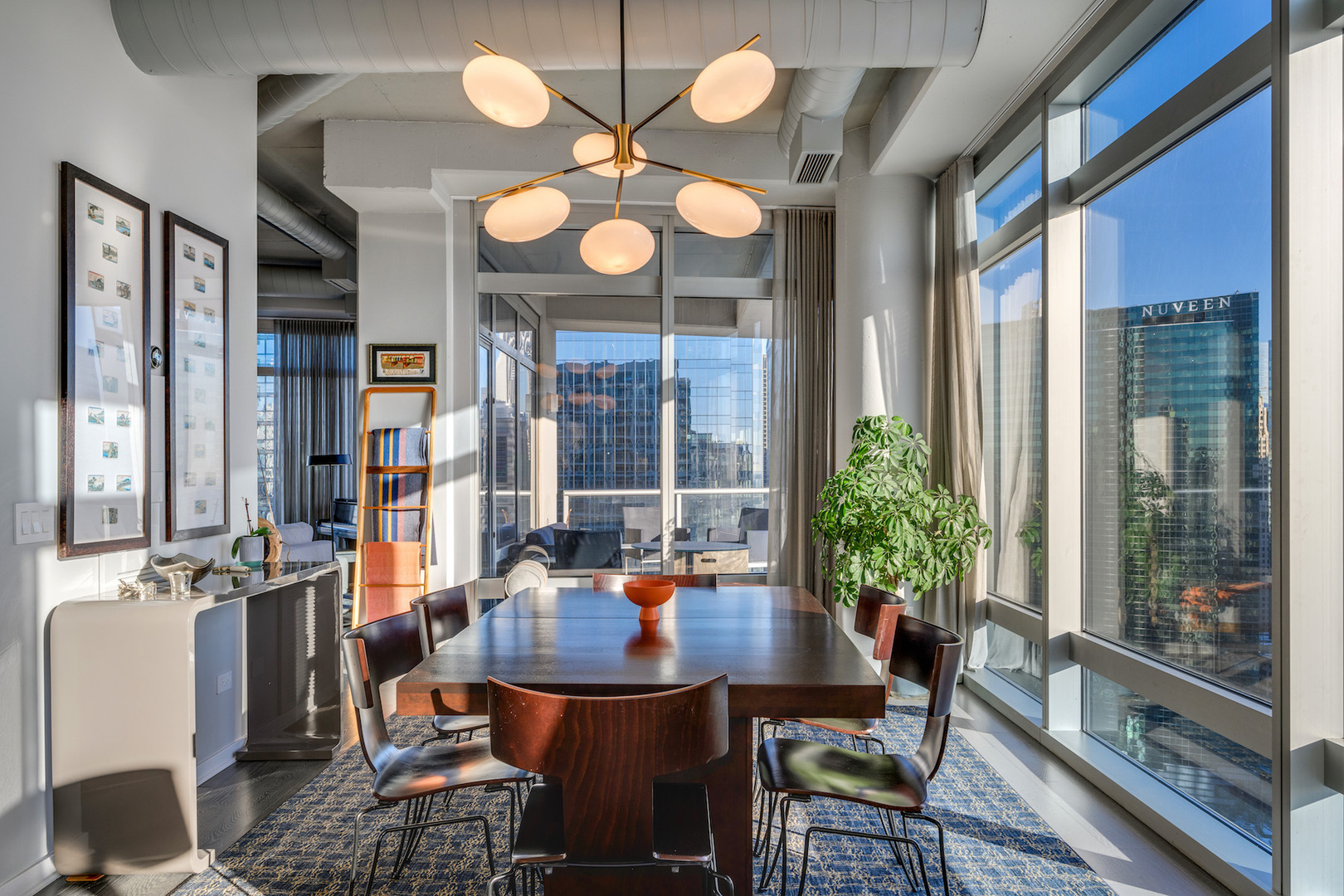 333 N Canal Street Unit: 3006
