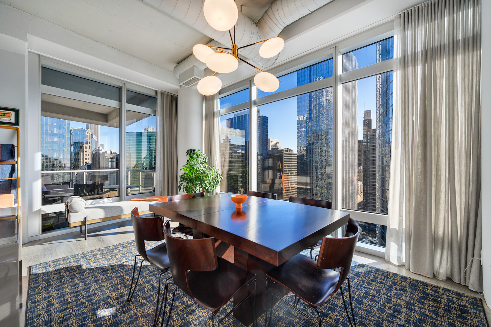 333 N Canal Street Unit: 3006