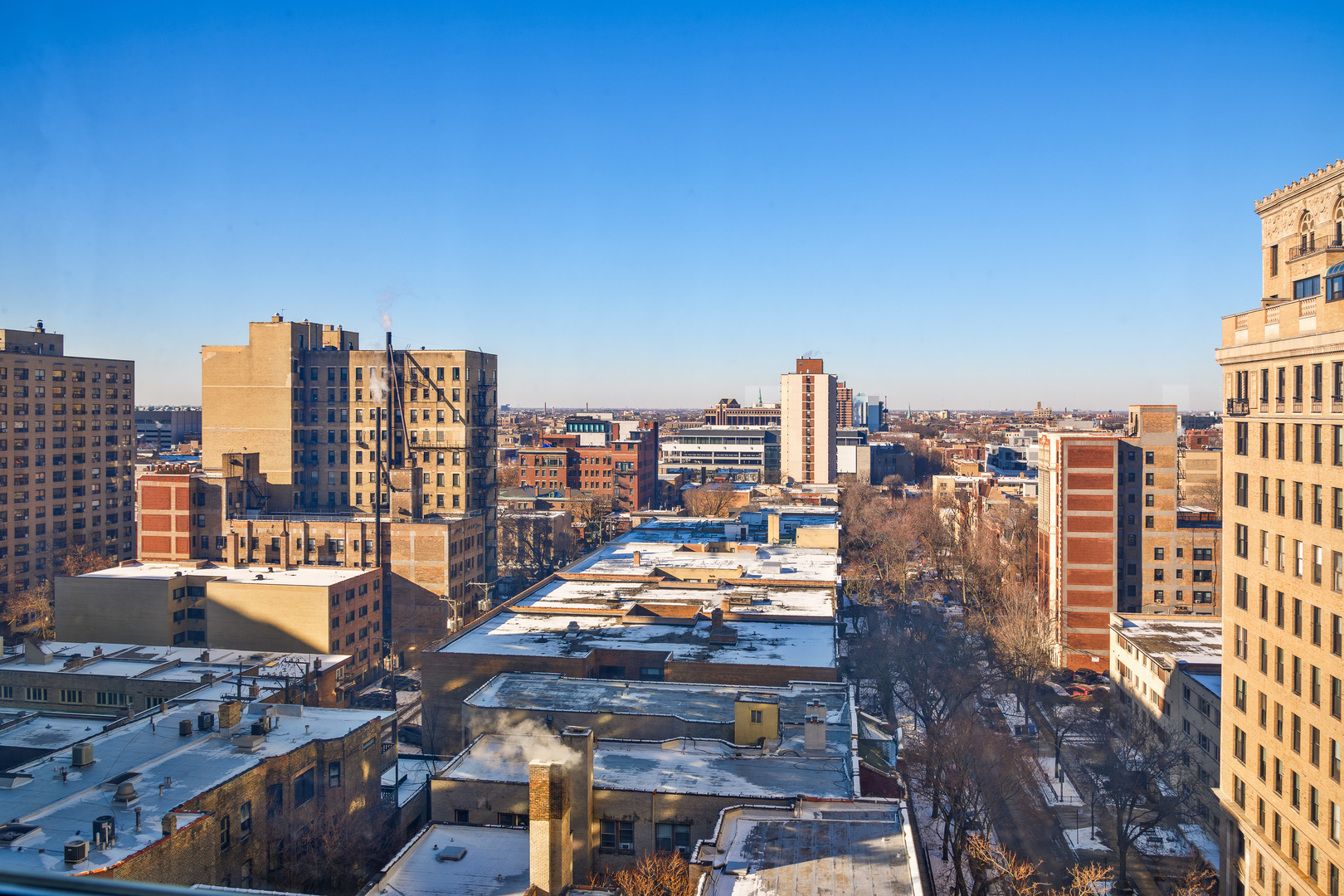 3033 N SHERIDAN Road Unit: 1511