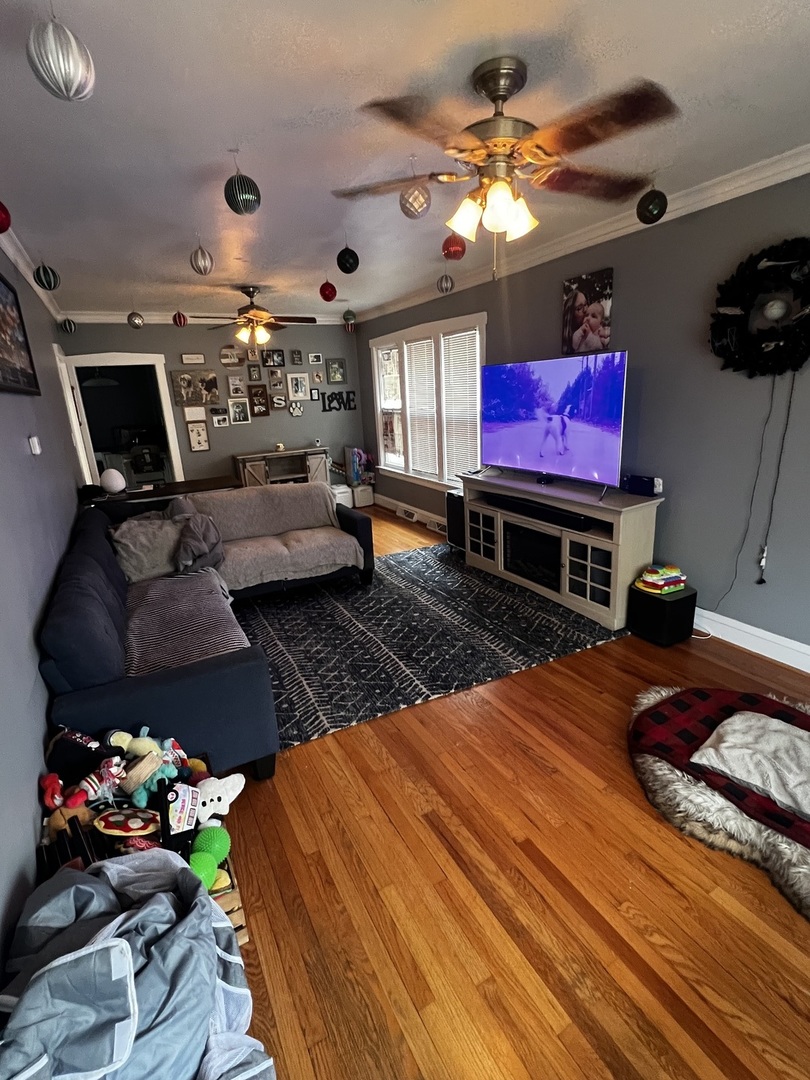 5639 N PARKSIDE Avenue