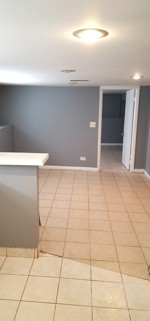 5639 N PARKSIDE Avenue