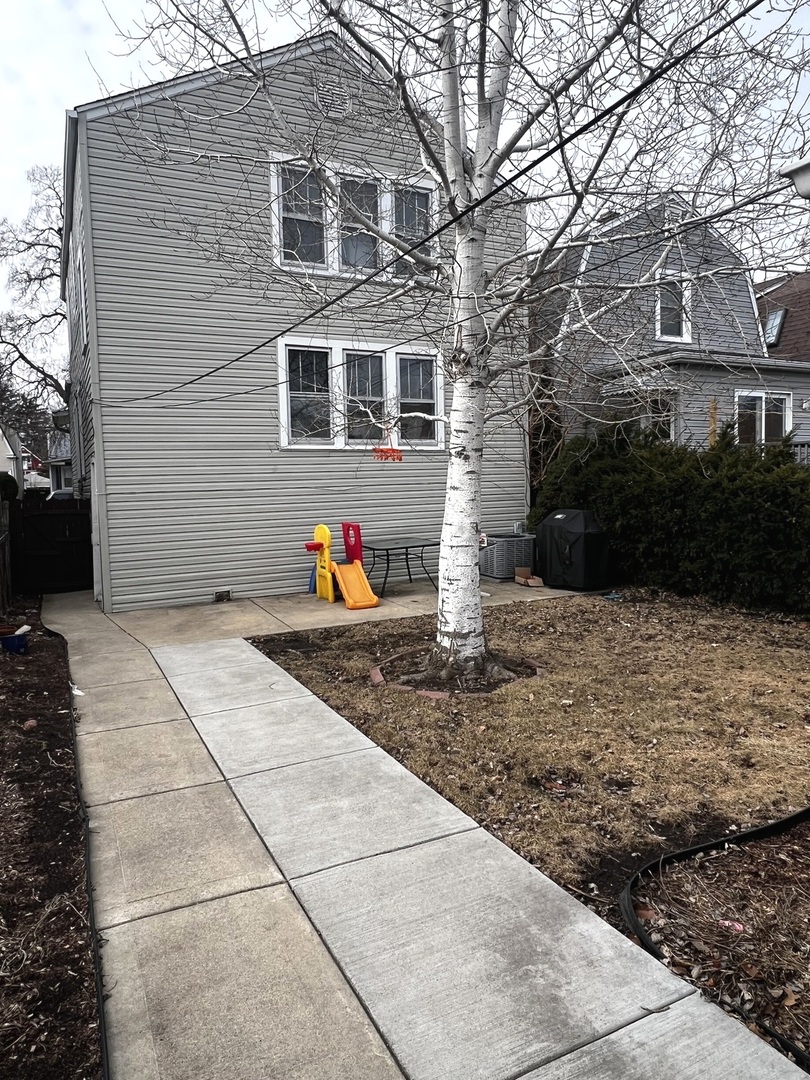 5639 N PARKSIDE Avenue