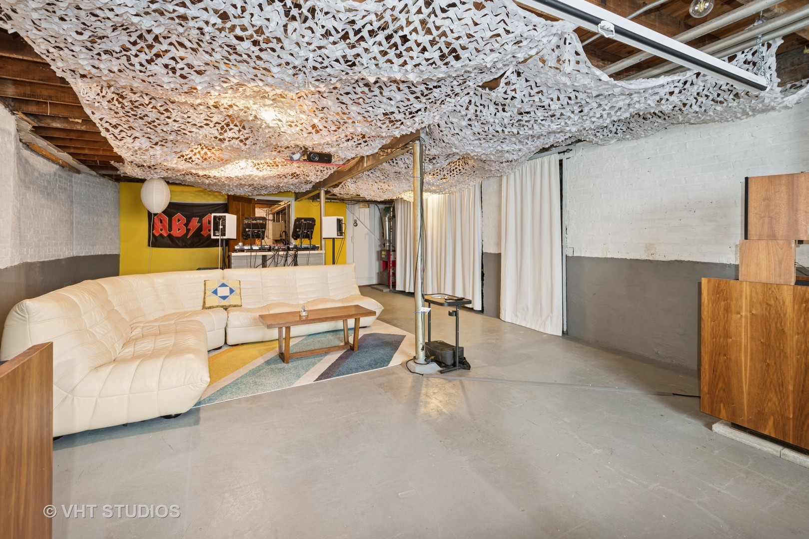 5244 W George Street