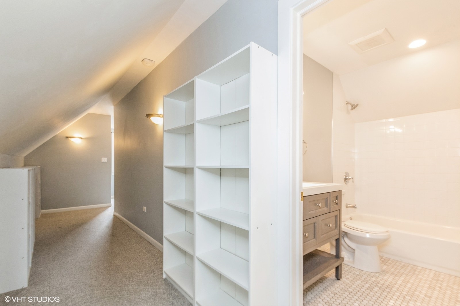 3615 N Ravenswood Avenue