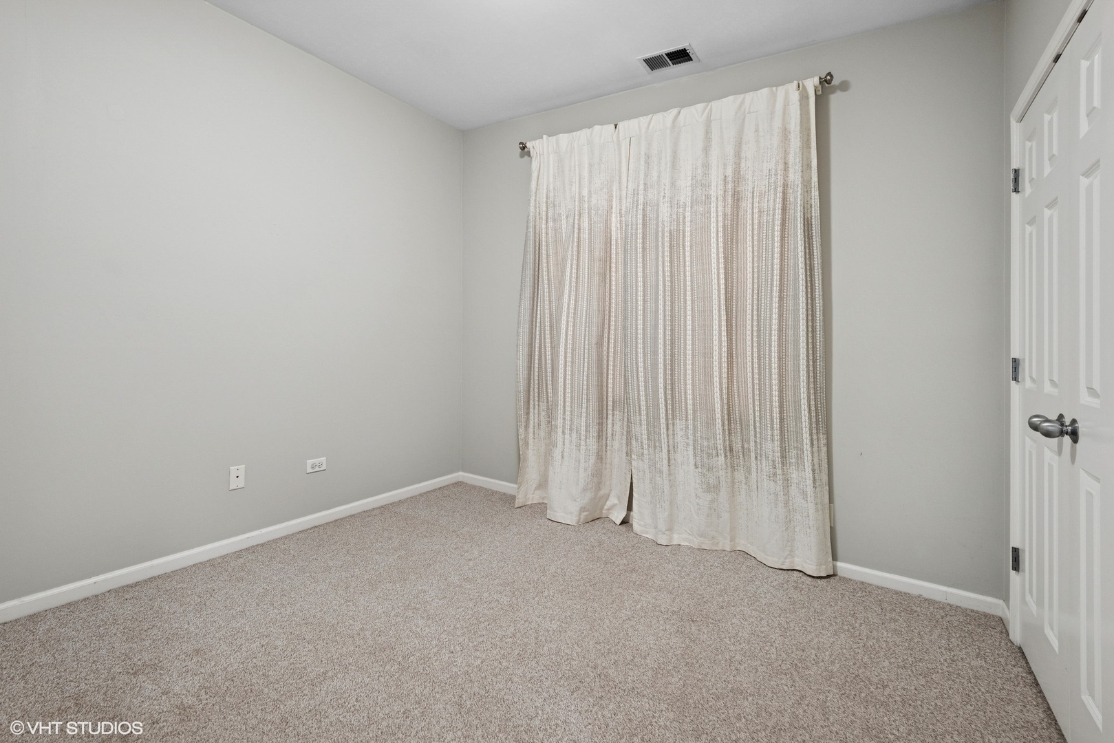 3240 N Seminary Avenue Unit: 2