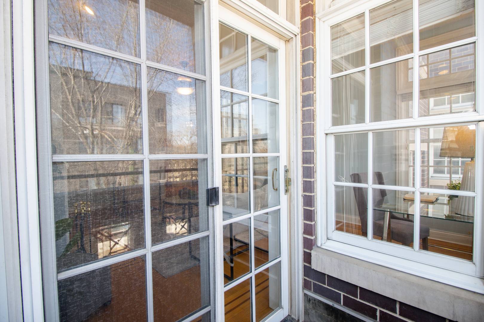 3838 N Clark Street Unit: 2S