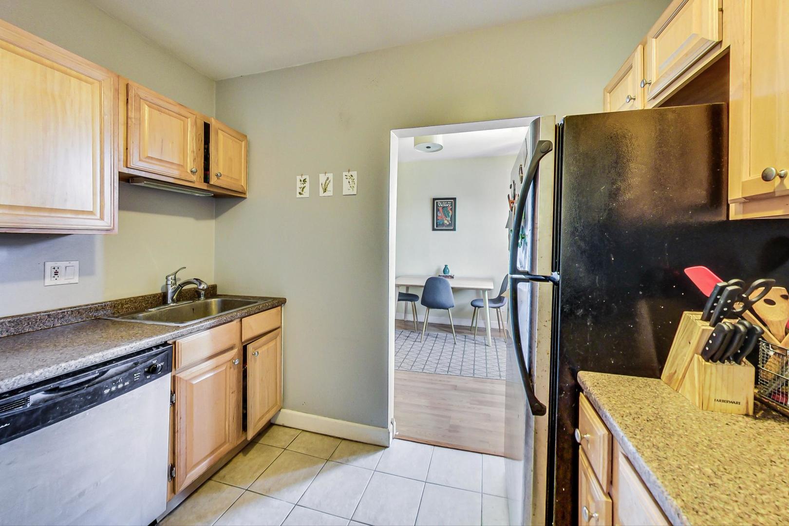3604 W Dickens Avenue Unit: 3W
