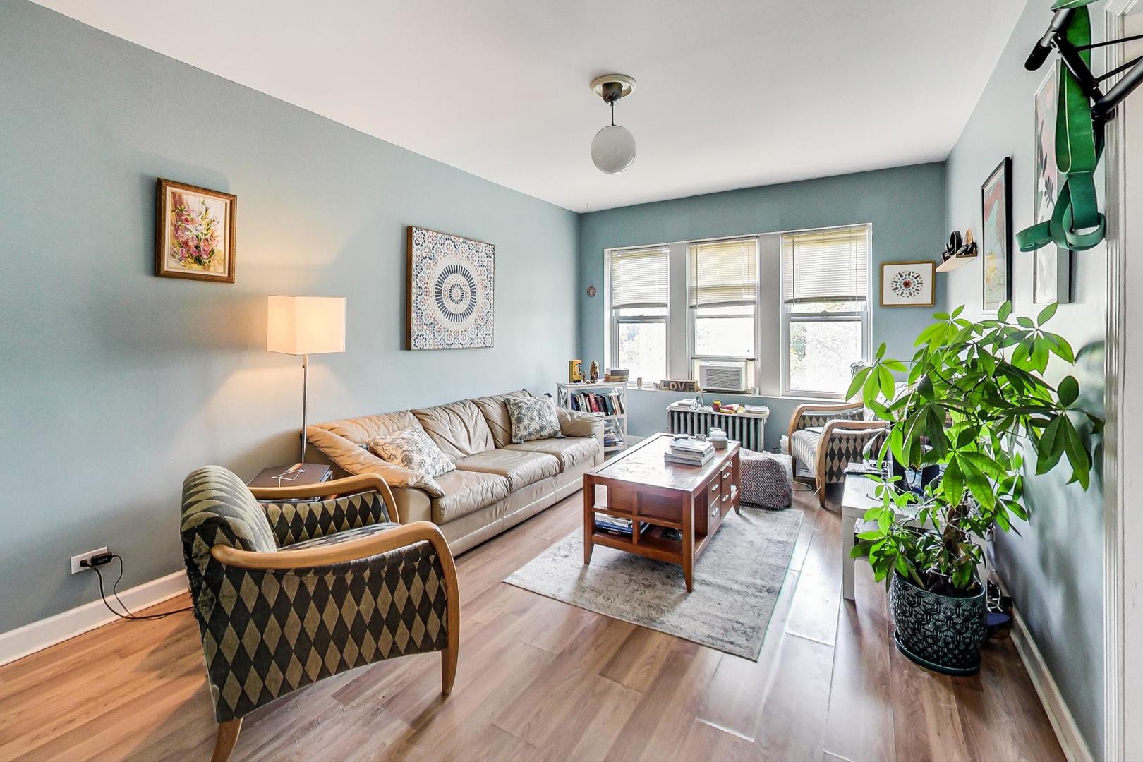 3604 W Dickens Avenue Unit: 3W