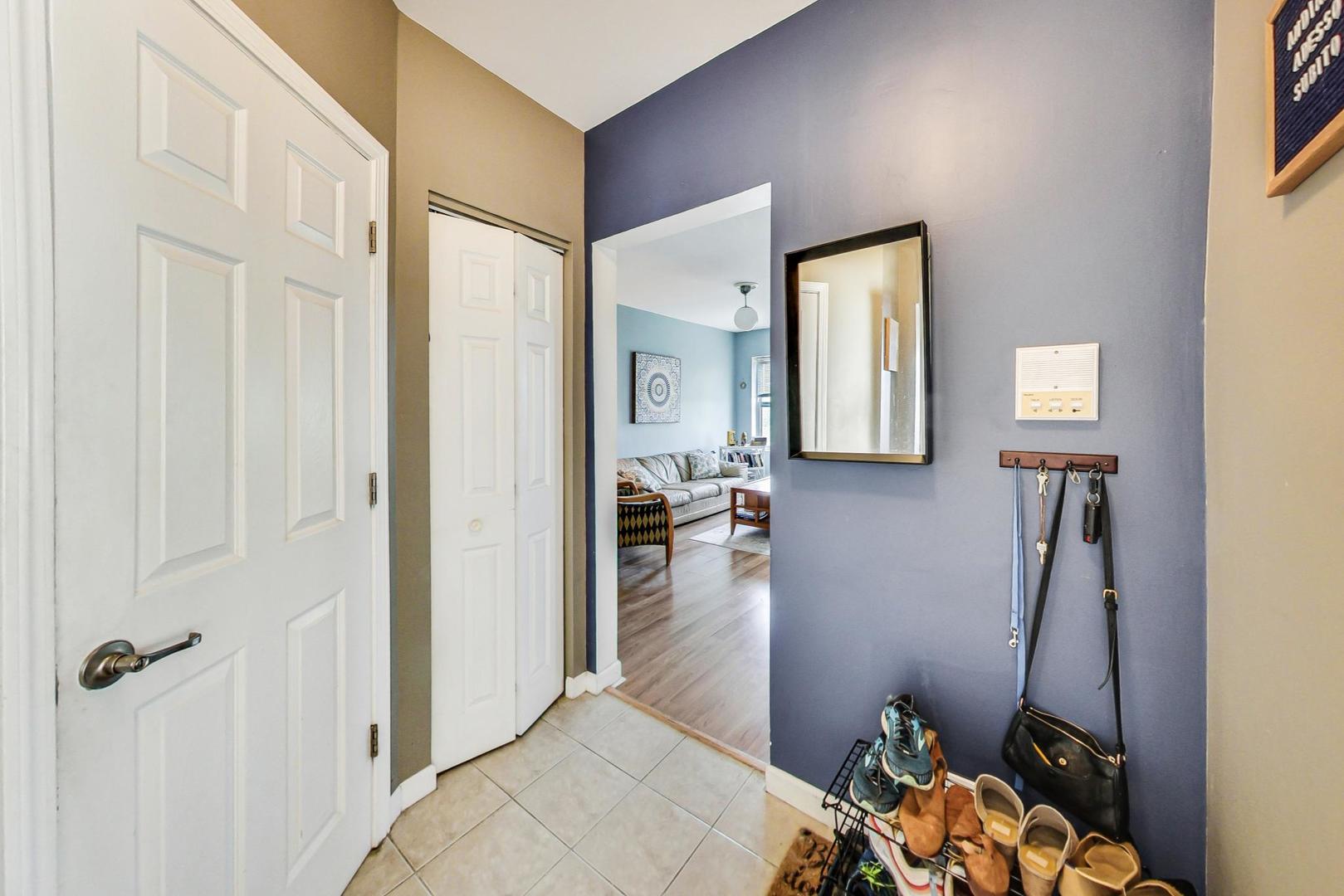 3604 W Dickens Avenue Unit: 3W