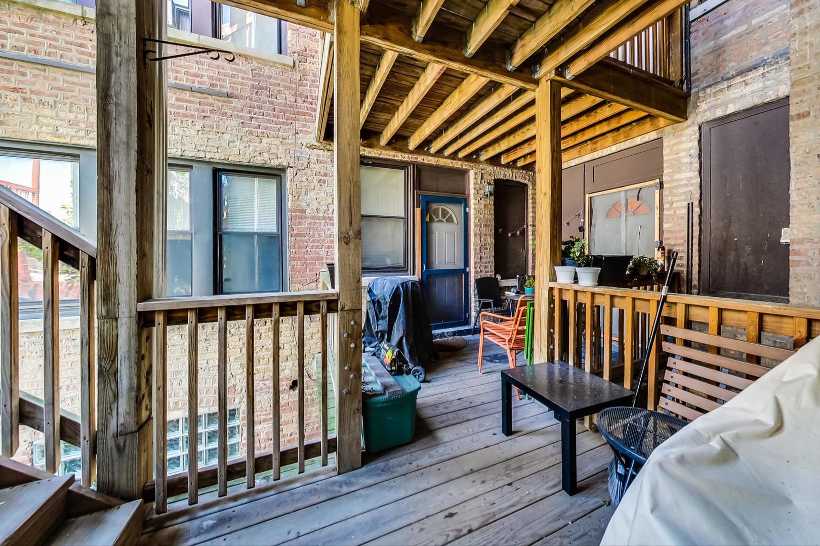 3604 W Dickens Avenue Unit: 3W