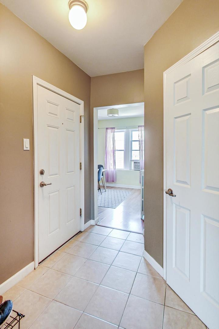 3604 W Dickens Avenue Unit: 3W