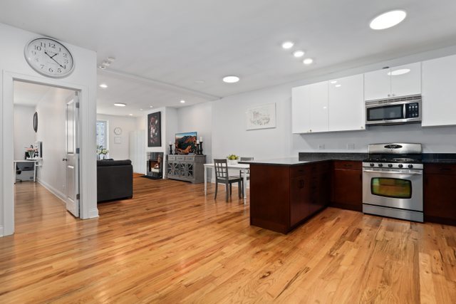 4616 N Kenmore Avenue Unit: 401