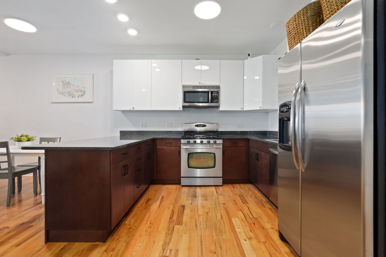 4616 N Kenmore Avenue Unit: 401