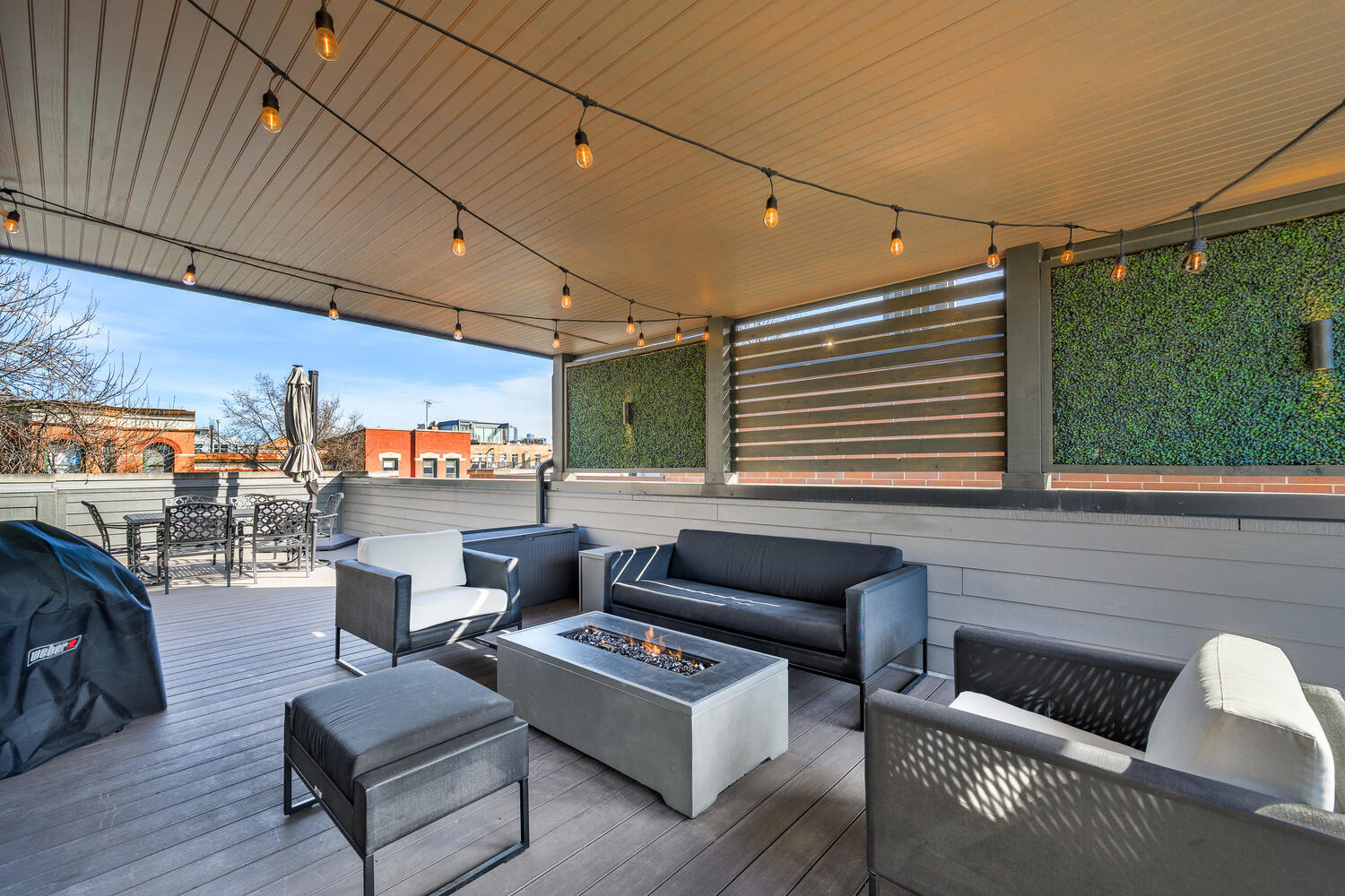 1616 N Winchester Avenue