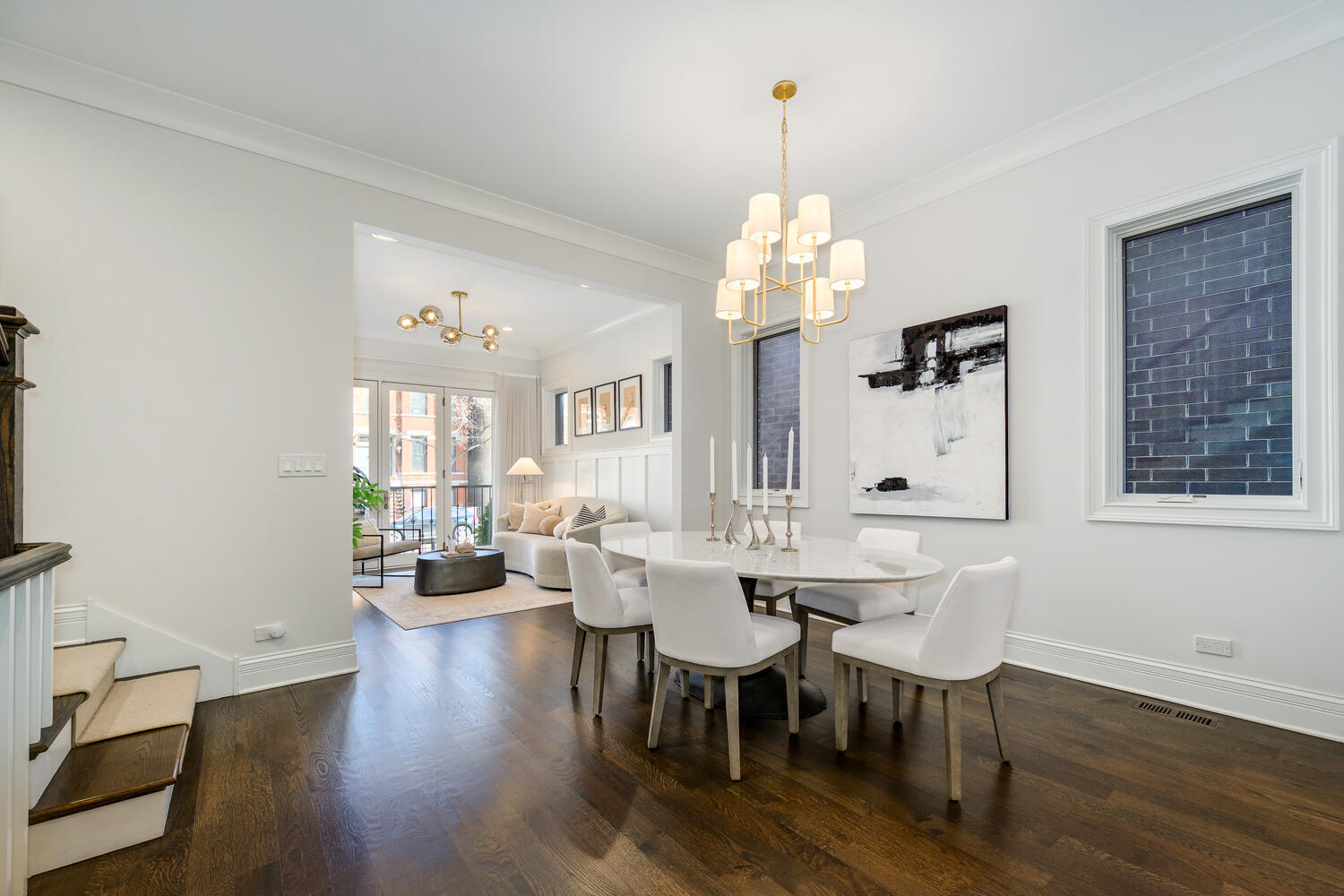 1616 N Winchester Avenue