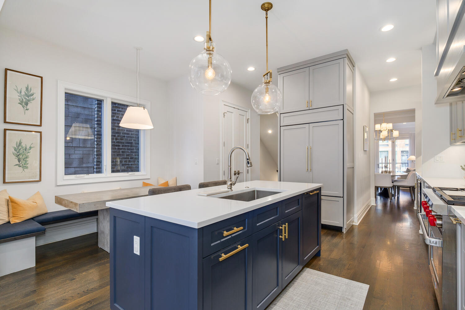 1616 N Winchester Avenue