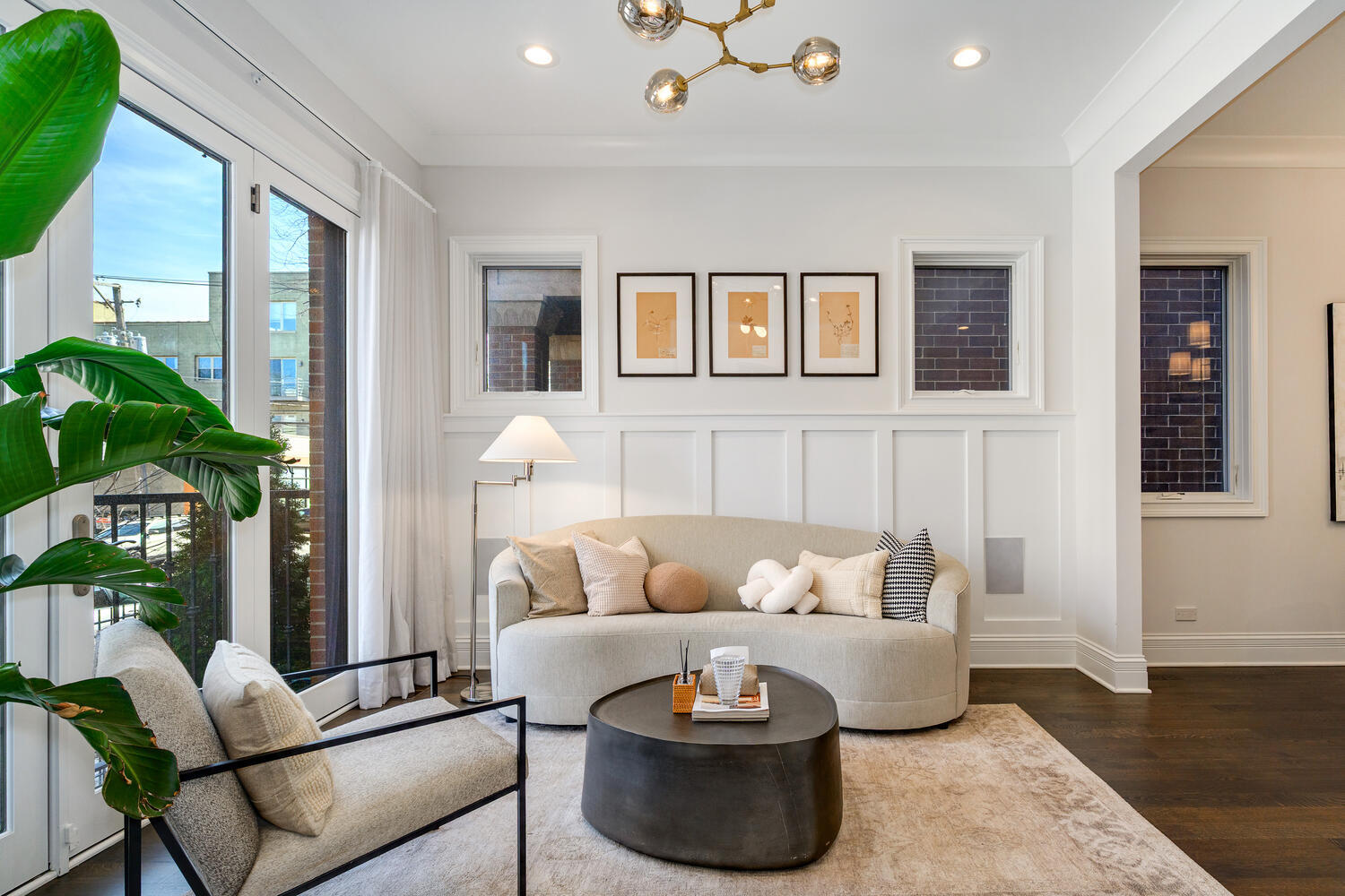 1616 N Winchester Avenue