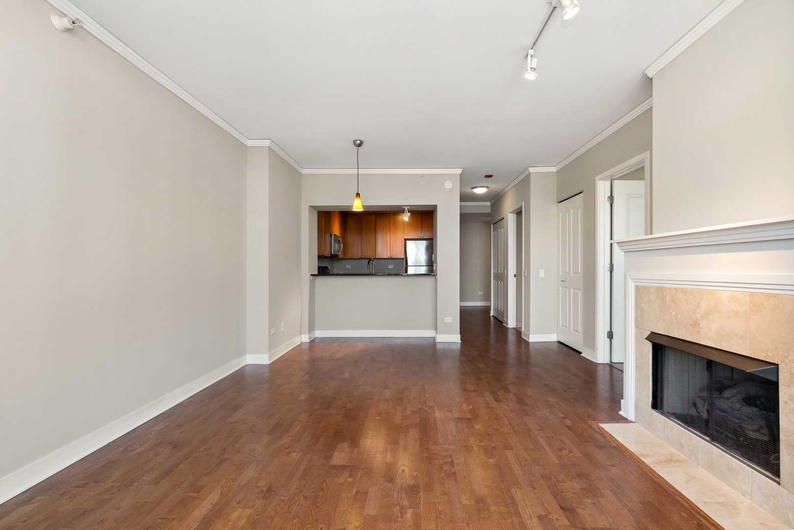200 N JEFFERSON Street Unit: 1702