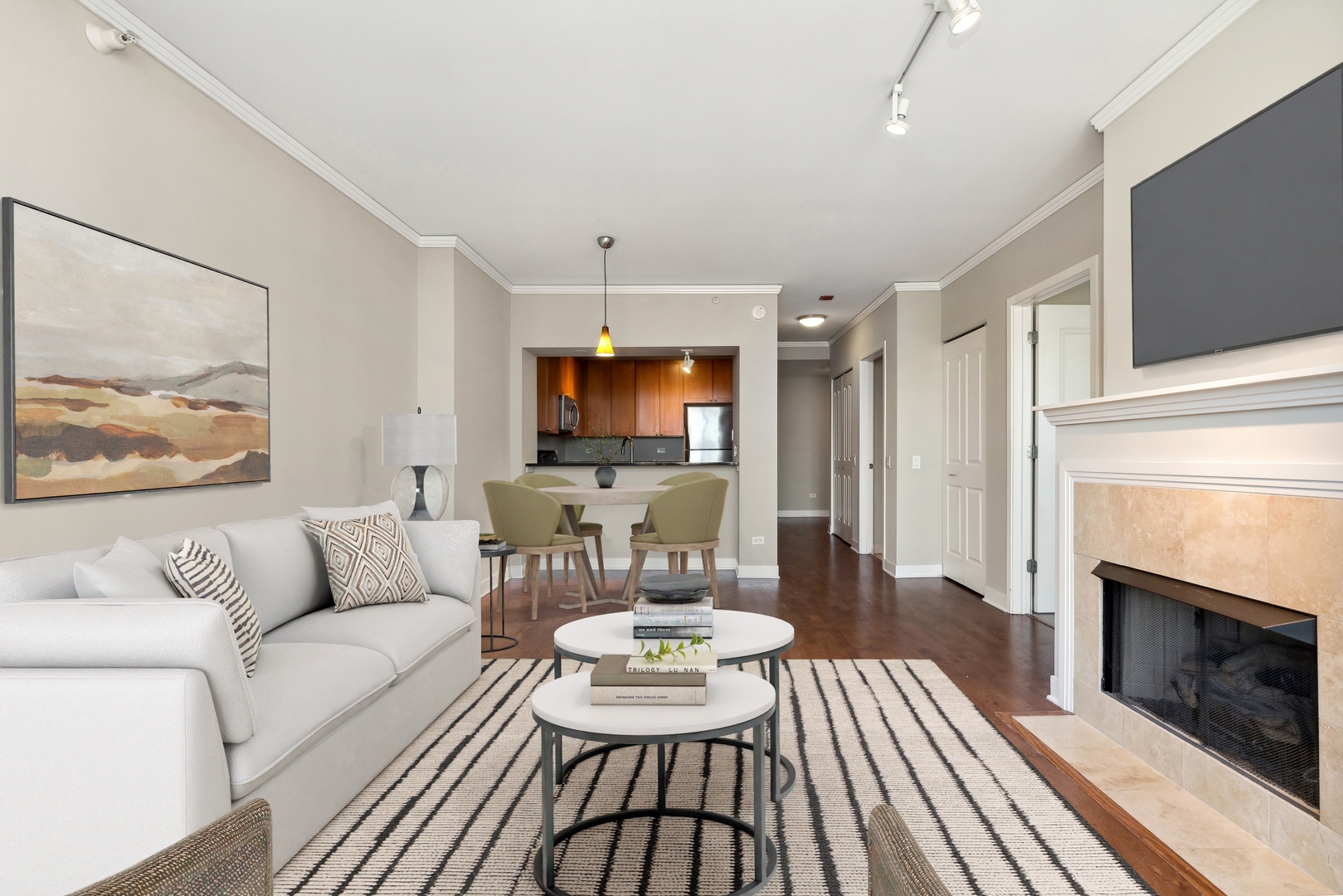 200 N JEFFERSON Street Unit: 1702