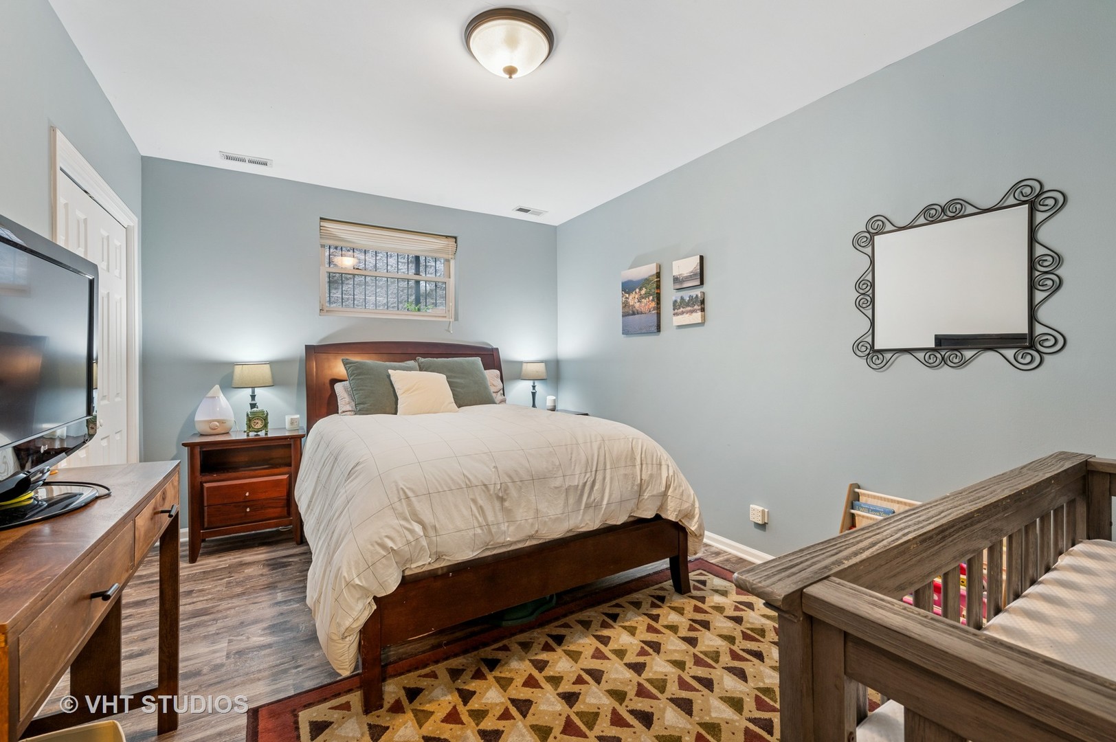 629 W BRIAR Place Unit: 1W