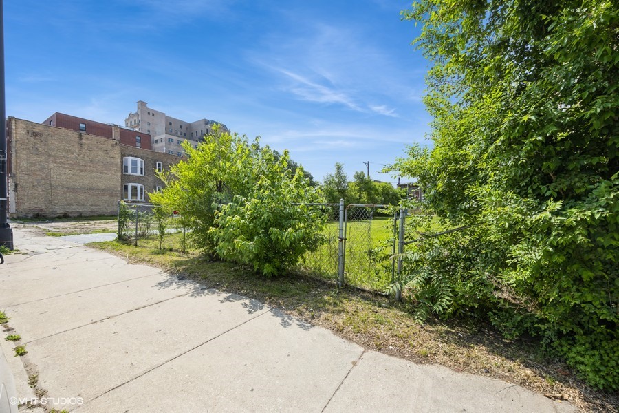 3849 W Washington Boulevard