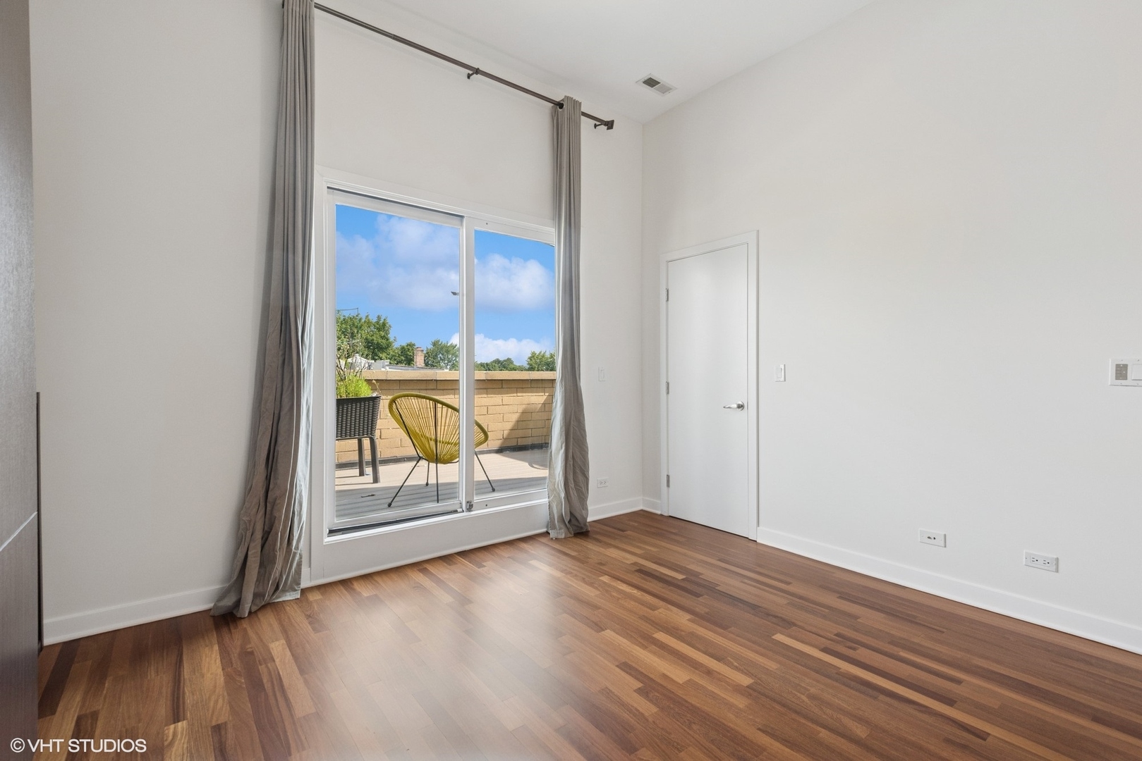 2136 W Armitage Avenue Unit: PH