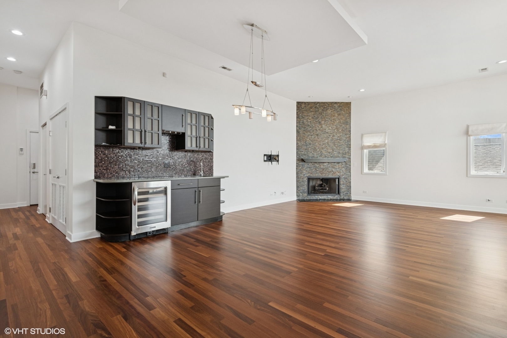 2136 W Armitage Avenue Unit: PH