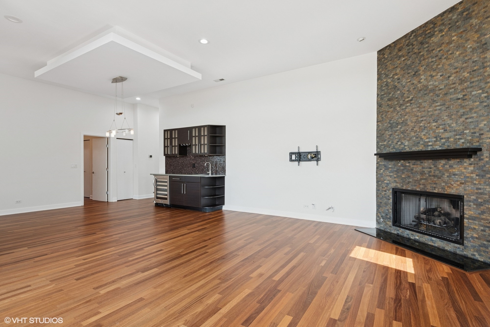 2136 W Armitage Avenue Unit: PH