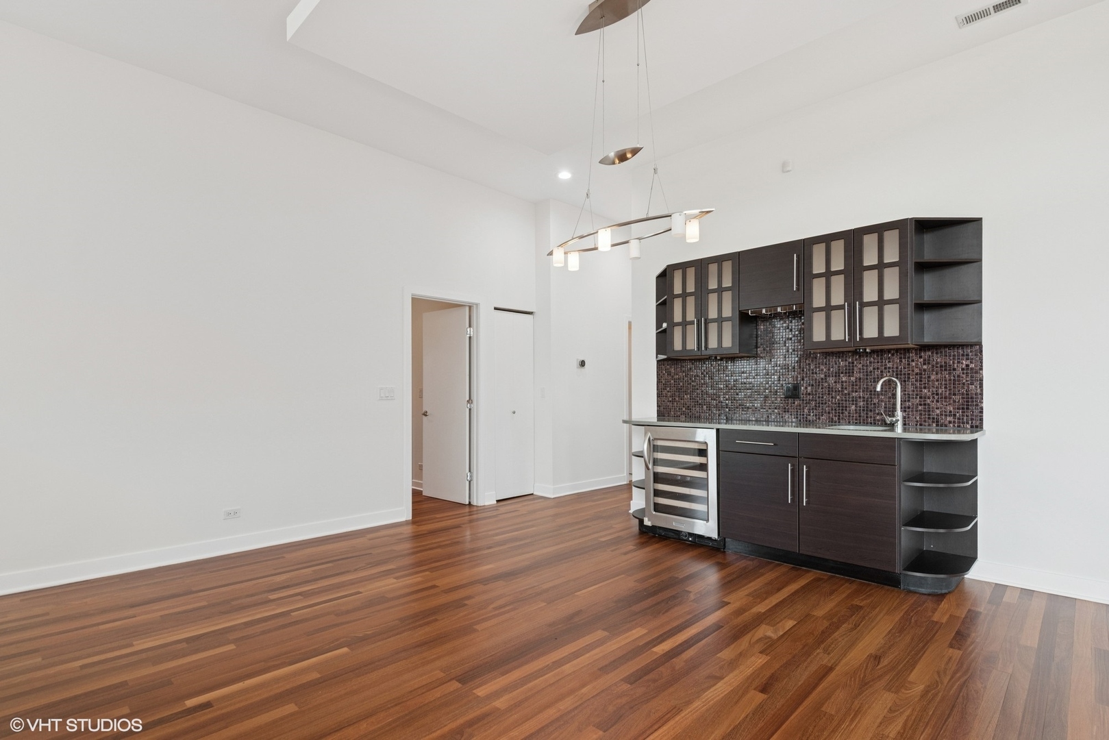 2136 W Armitage Avenue Unit: PH